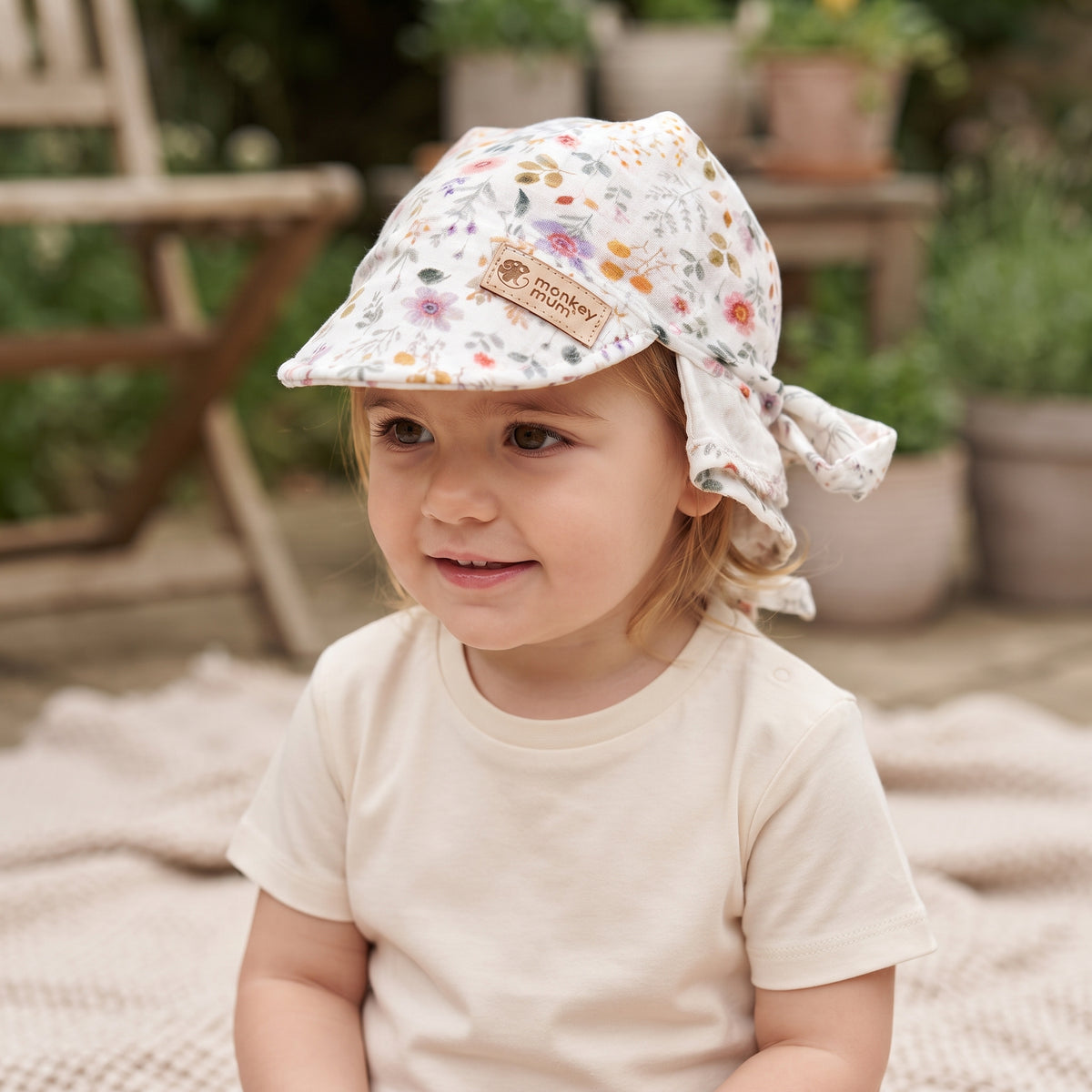 Pañuelo de muselina con visera Monkey Mum® - Pradera en flor