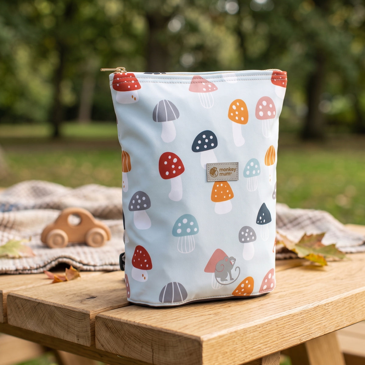 Mochilita softshell infantil Monkey Mum® - Setas venenosas multicolores