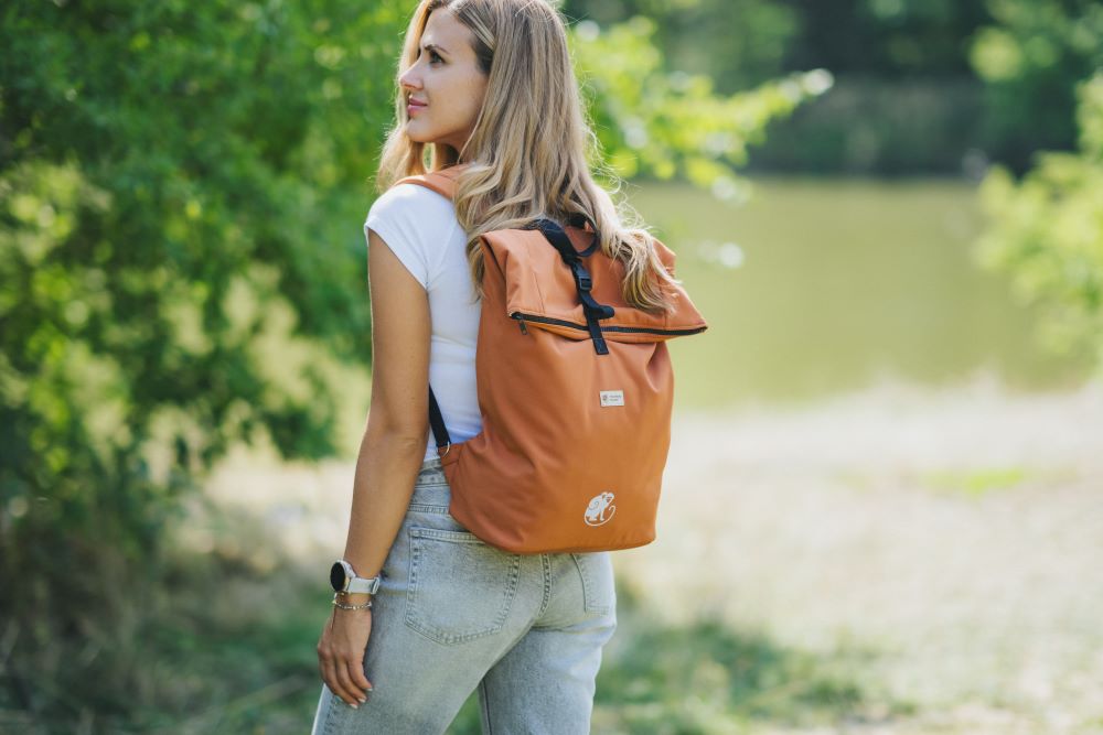 Monkey Mum® Integrovaný softshellový batoh k nosítku Carrie - Podzimní listí