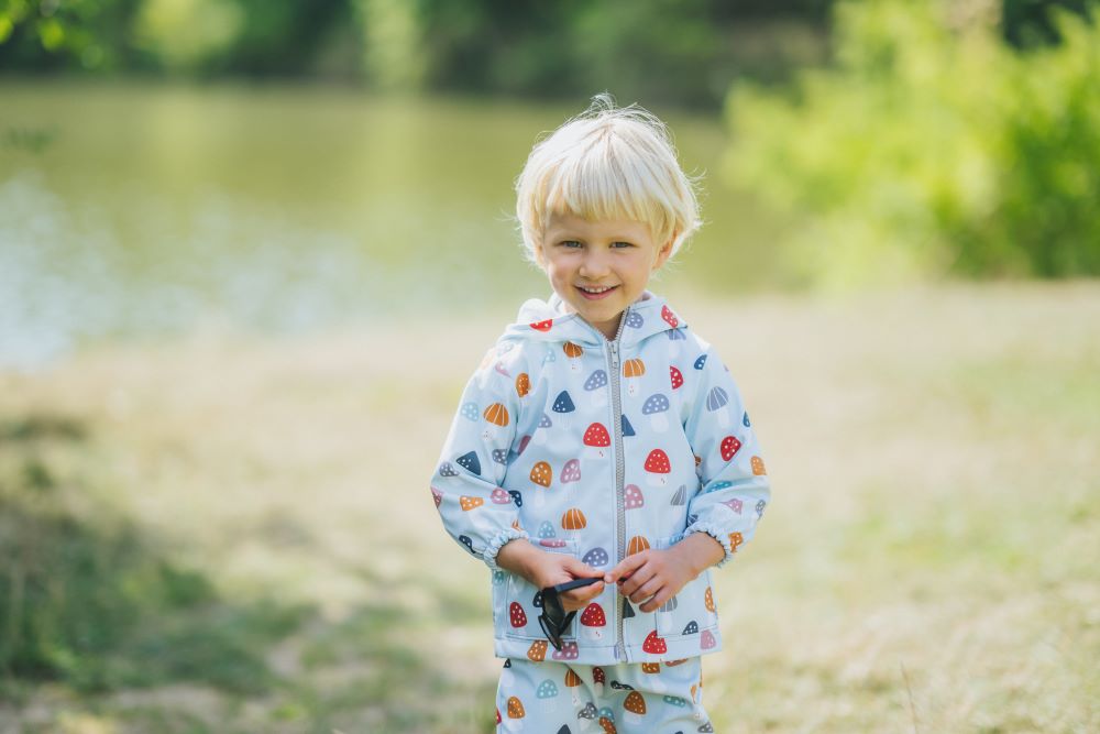 Chaqueta softshell infantil con membrana Monkey Mum® - Setas venenosas multicolores