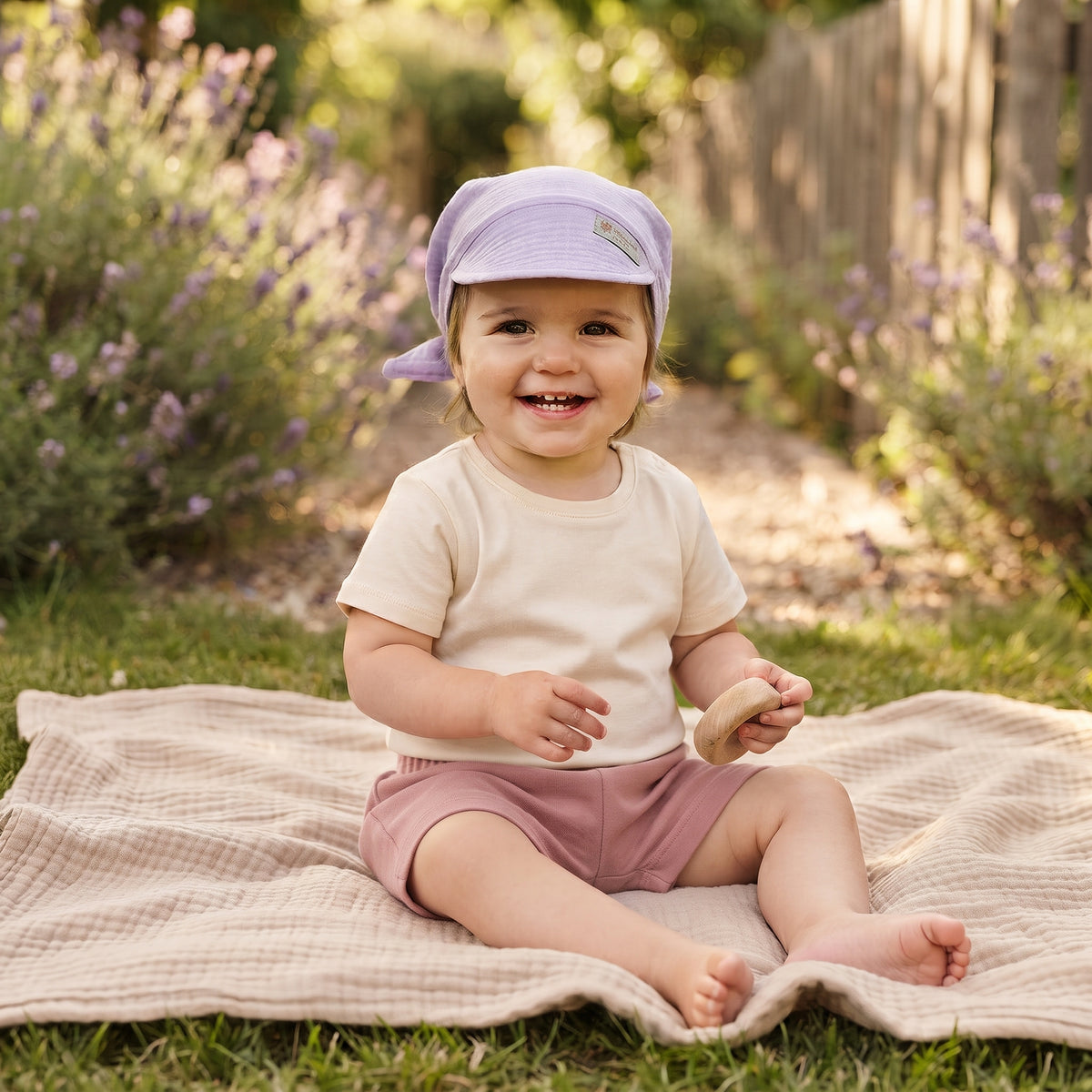 Pañuelo de muselina con visera Monkey Mum® - Violeta