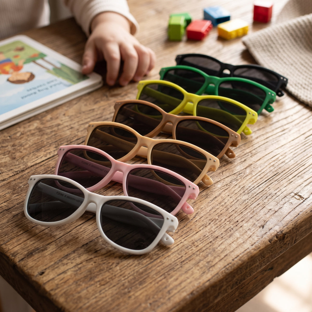 Gafas de sol infantiles Monkey Mum® - Vigilancia de lobo - varios colores