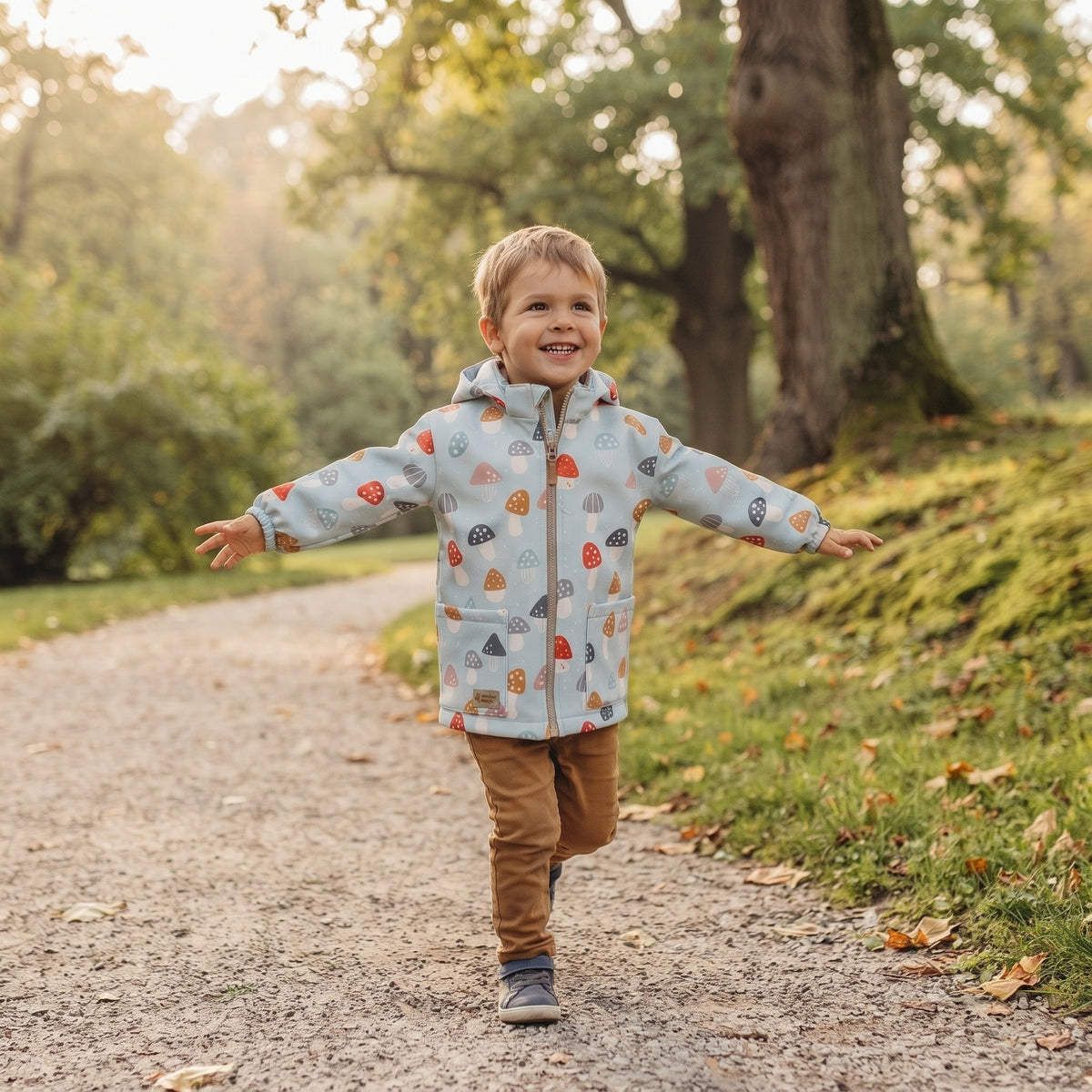 Chaqueta softshell infantil con membrana Monkey Mum® - Setas venenosas multicolores